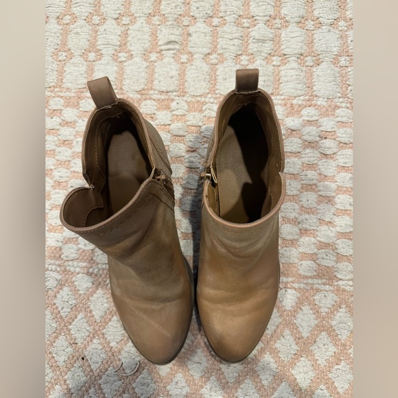 Guess Low heel Boots - Picture 7 of 8